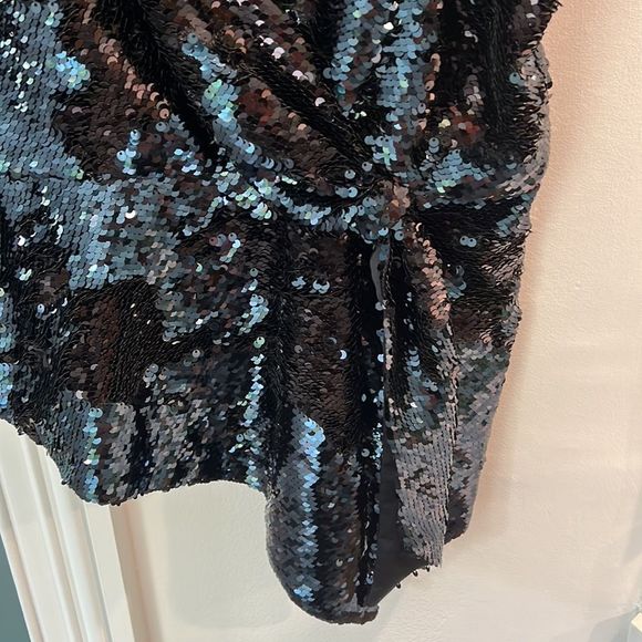 Parker Navy Sequined Faux Wrap Top Size L - Picture 5 of 6